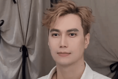 Diễn viên Việt Anh nói về ngoại hình khác lạ