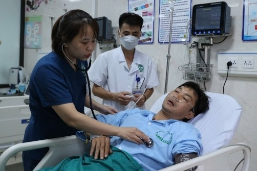 Nạn nhân sập cầu Phong Châu: 'Lúc đó nước chảy rất xiết, tôi nghĩ mình xong rồi'