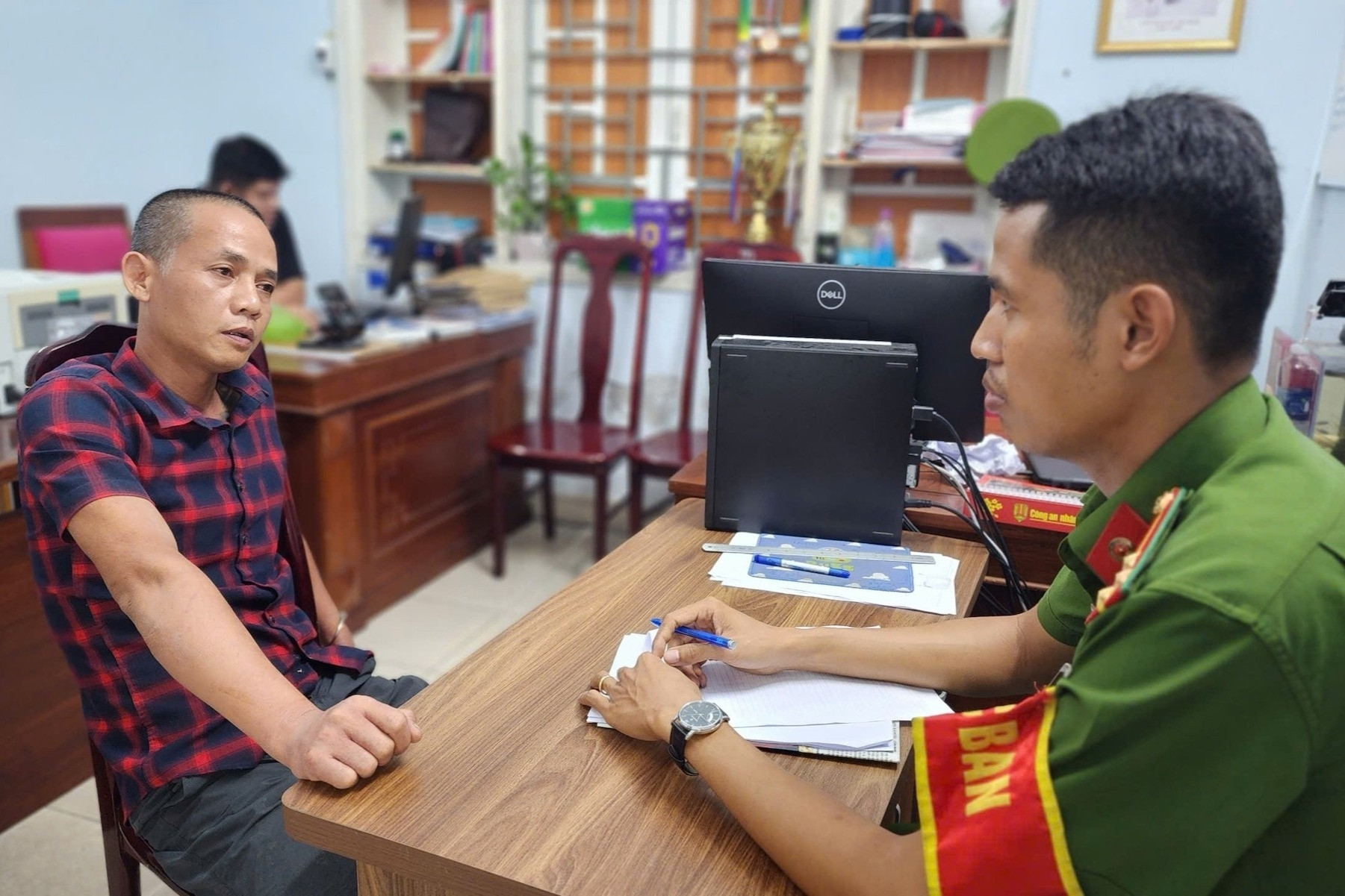 Người đàn ông mang dao đi 'nói chuyện', cô gái bị đâm tử vong ở Đà Nẵng