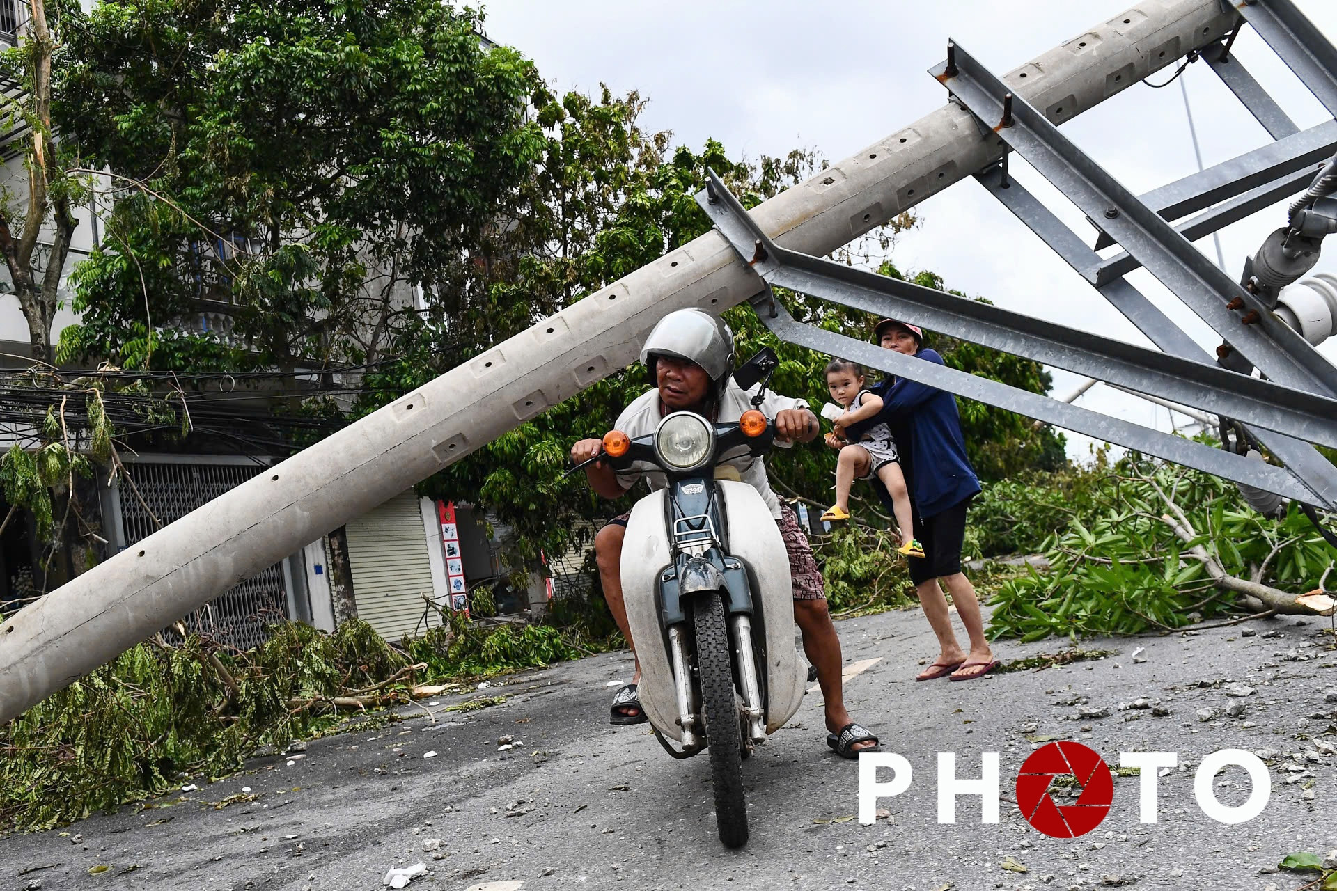 Toàn cảnh bão Yagi tàn phá đất mỏ Quảng Ninh