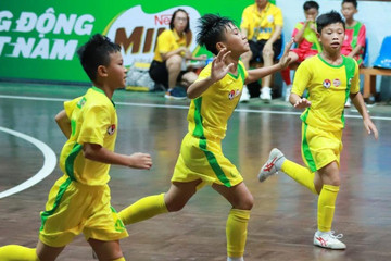 U11 SLNA bị thu cúp vô địch, cấm thi đấu vì gian lận tuổi