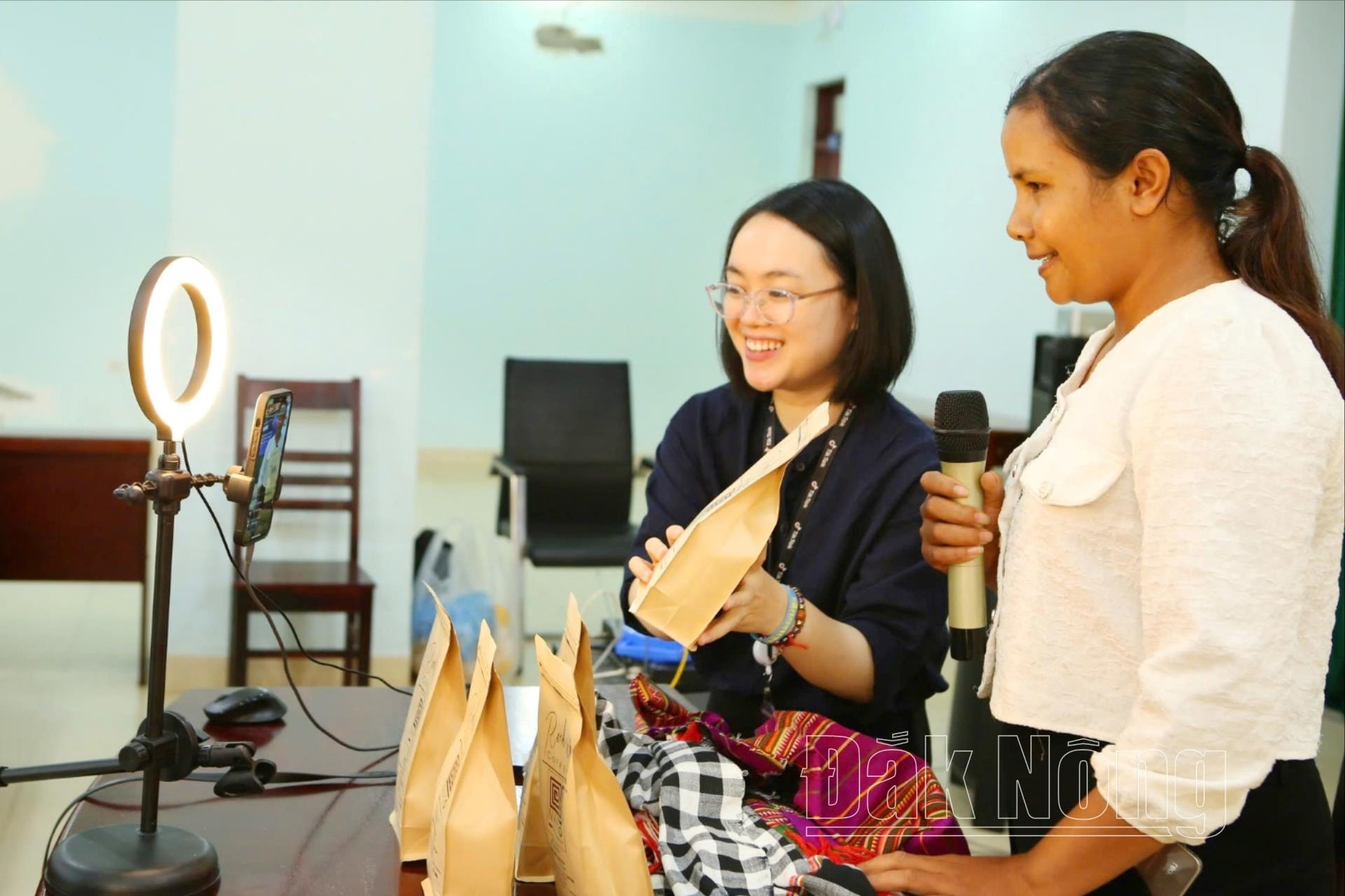 Doanh nghiệp Đắk Nông tiếp cận thương mại số