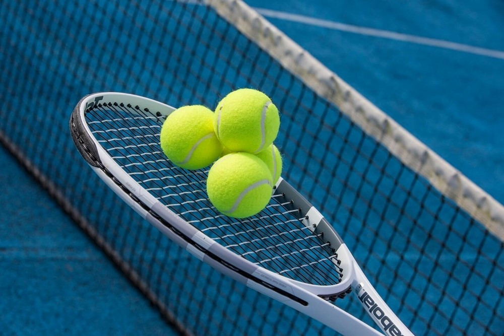 Hạ Khachanov, Medvedev hẹn Carlos Alcaraz ở chung kết