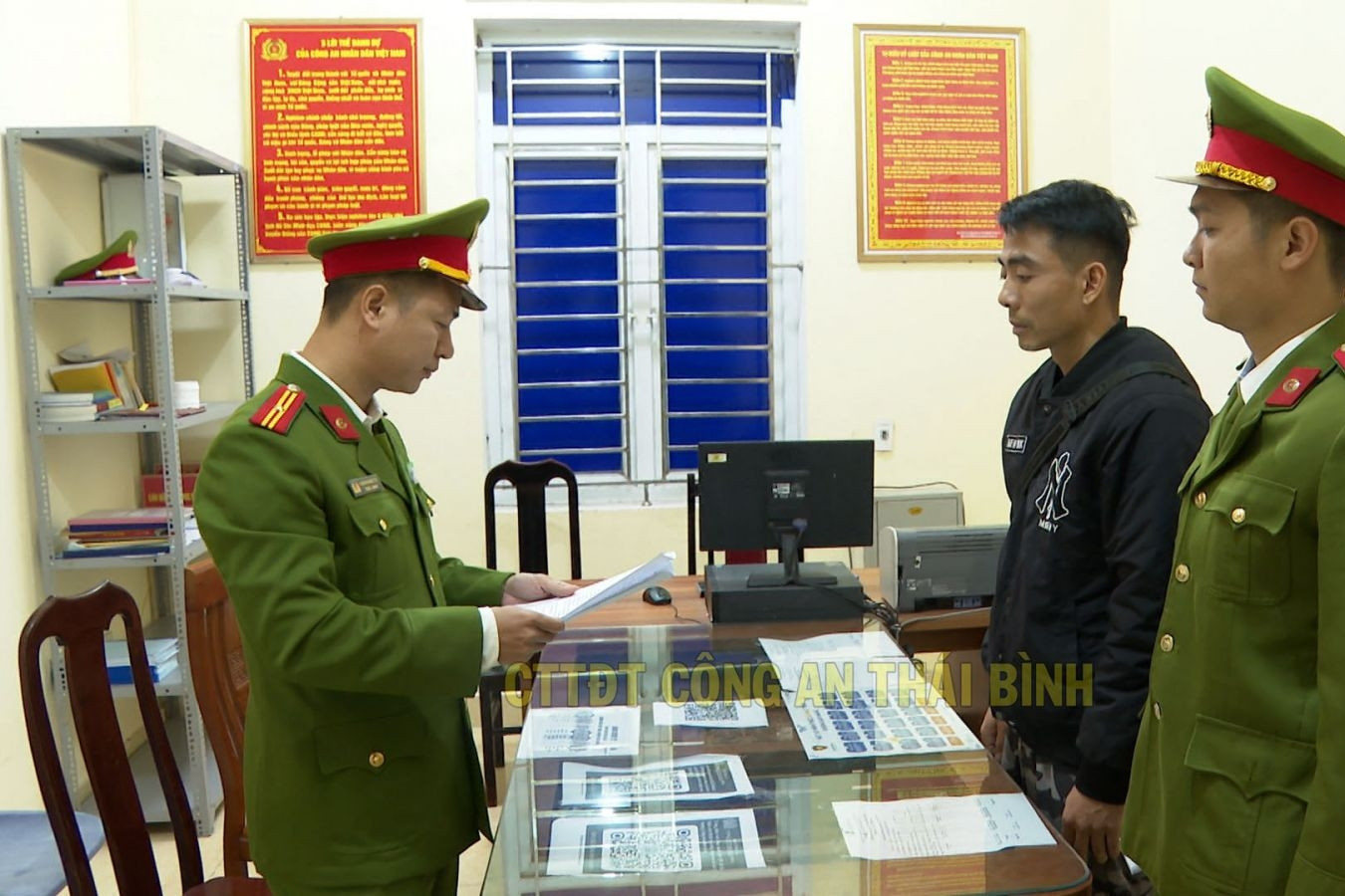 Khởi tố giám đốc công ty trình diễn pháo hoa ở Thái Bình về buôn hàng cấm