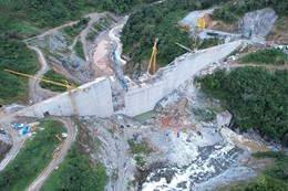 Tai nạn lao động ở Thủy điện Đăk Mi 1: Hút cạn nước tìm kiếm 2 nạn nhân mất tích