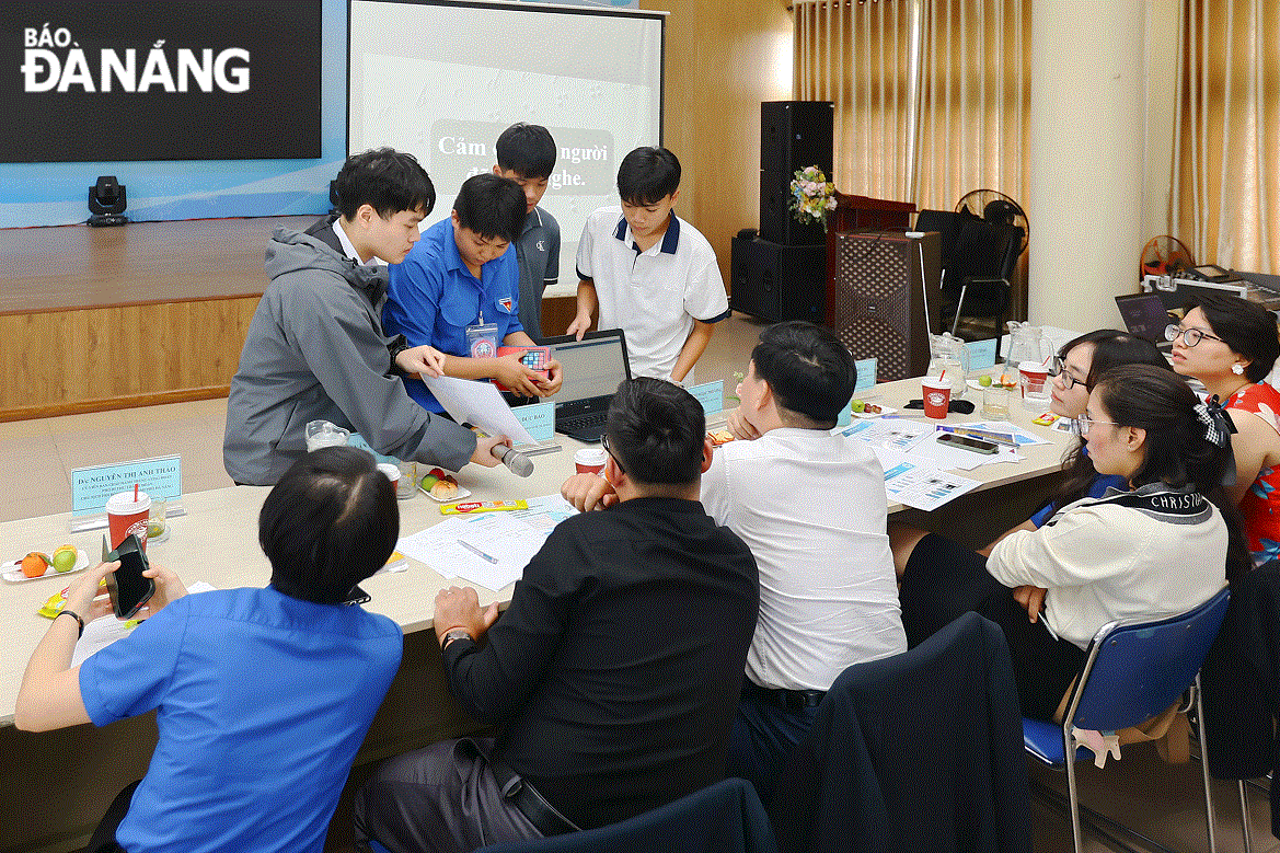 Thanh thiếu niên với chuyển đổi số trong giáo dục