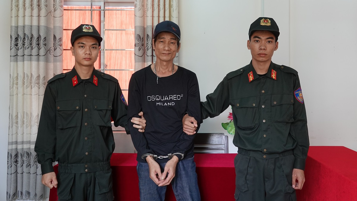 Người làm thuê trộm 26 cây giáng hương khi biết chủ vườn đi chấp hành án.JPG