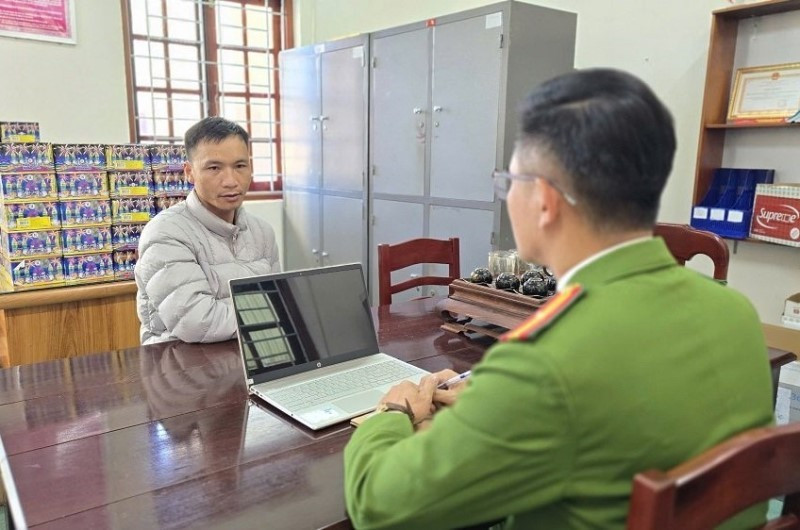 Pháo hoa nổ 1.jpg