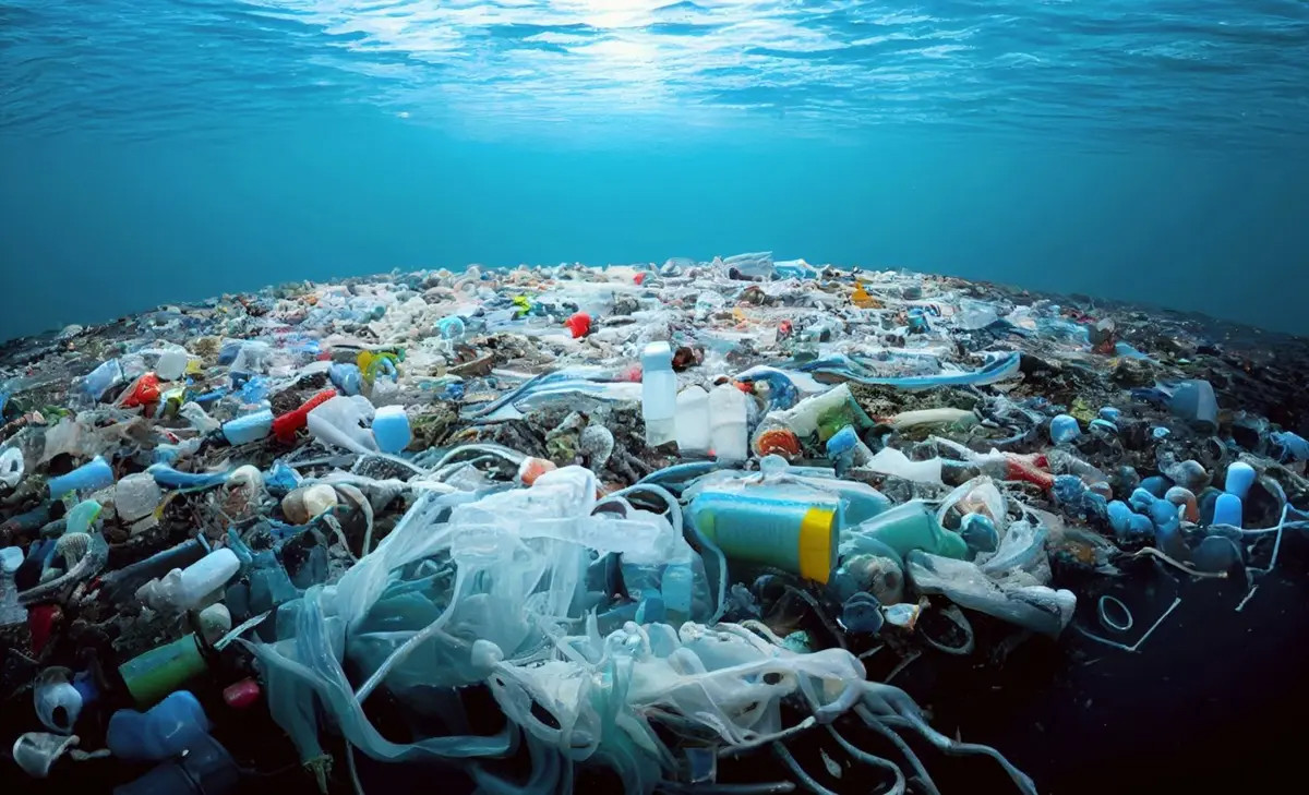 Plastic ocean 1400x850.jpg