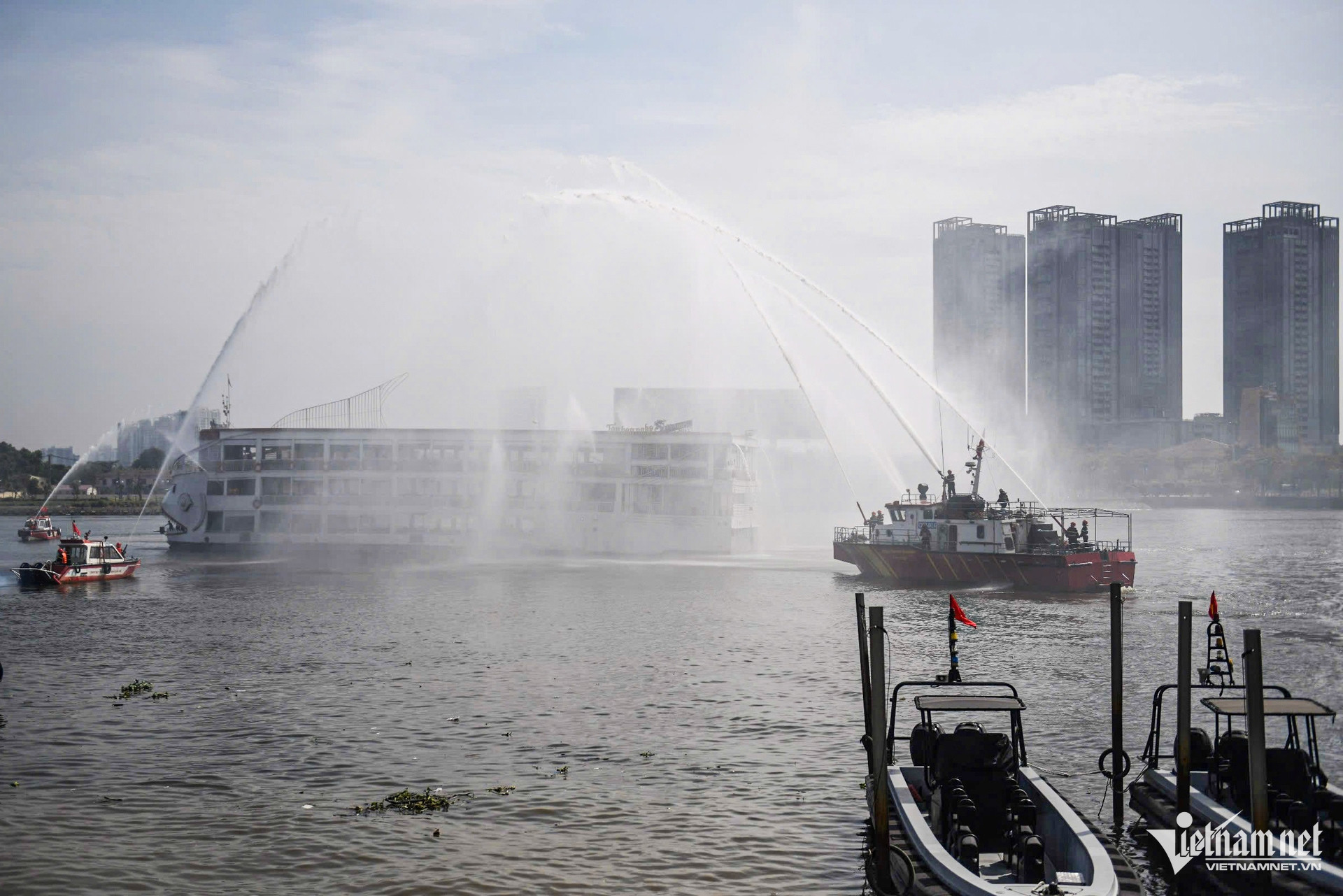 W-diễn tập, TPHCM.jpg