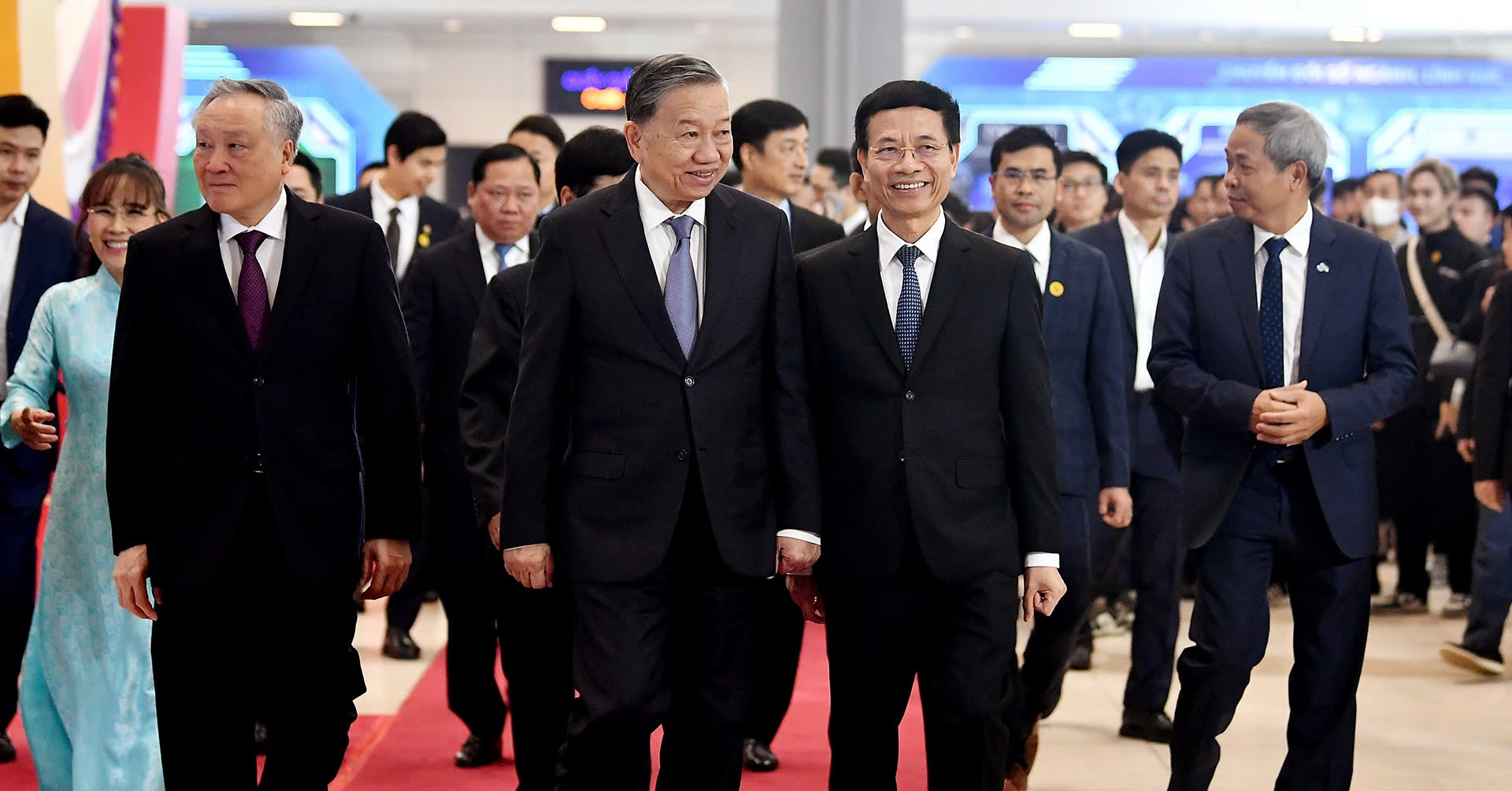 Báo VietnamNet