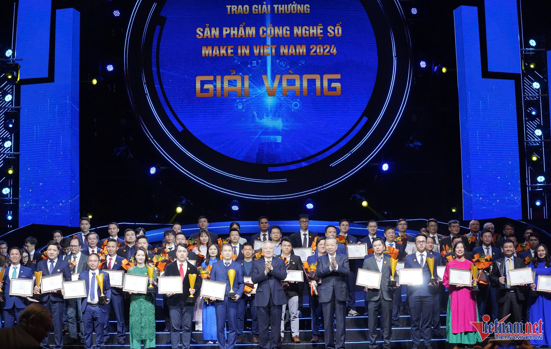 W-giai Vang Make in Viet Nam 2024 1.jpg