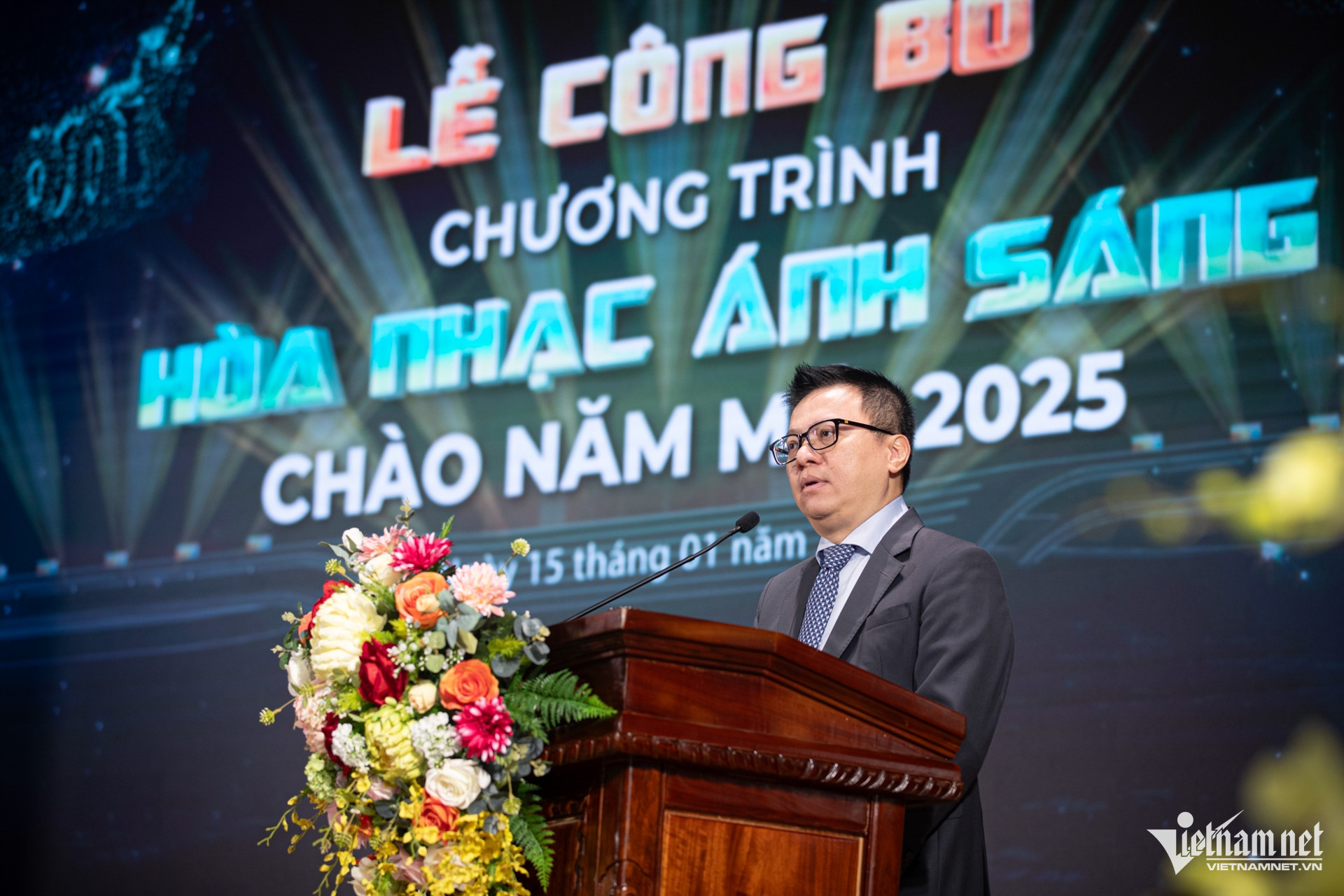 W-hoa nhac anh sang_ 6.jpg