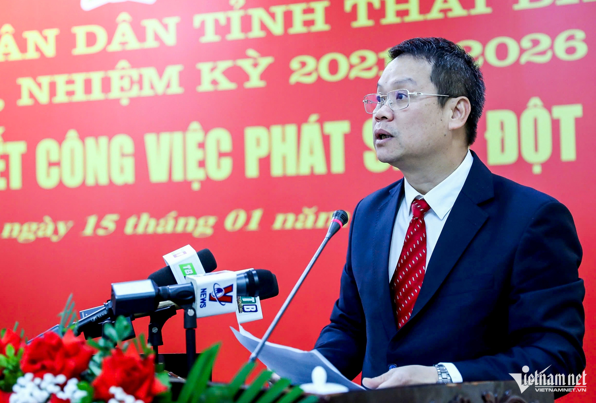 W-Hợp Long cầu Lạc quần.jpg