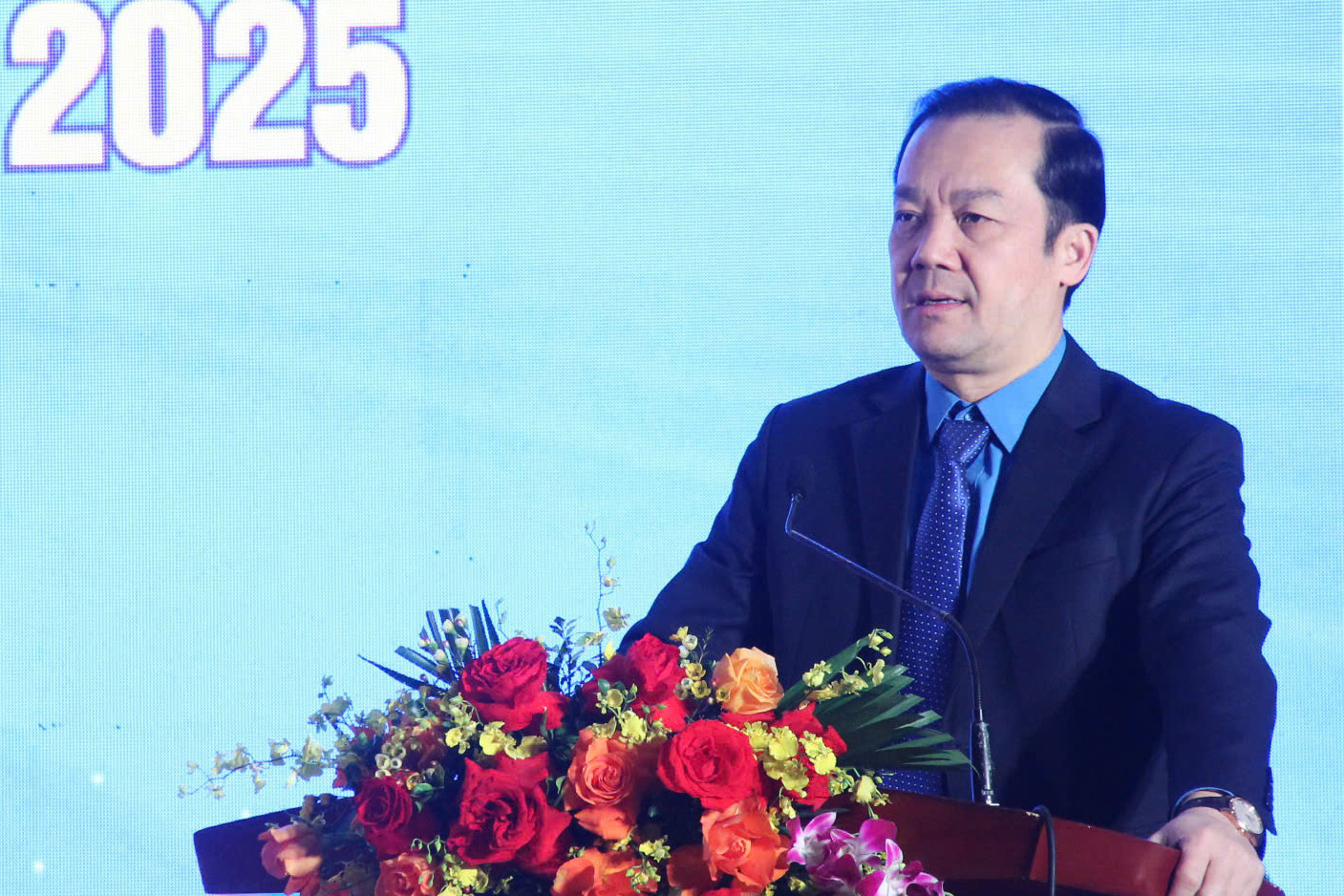 Cong doan Thu truong Long.jpg