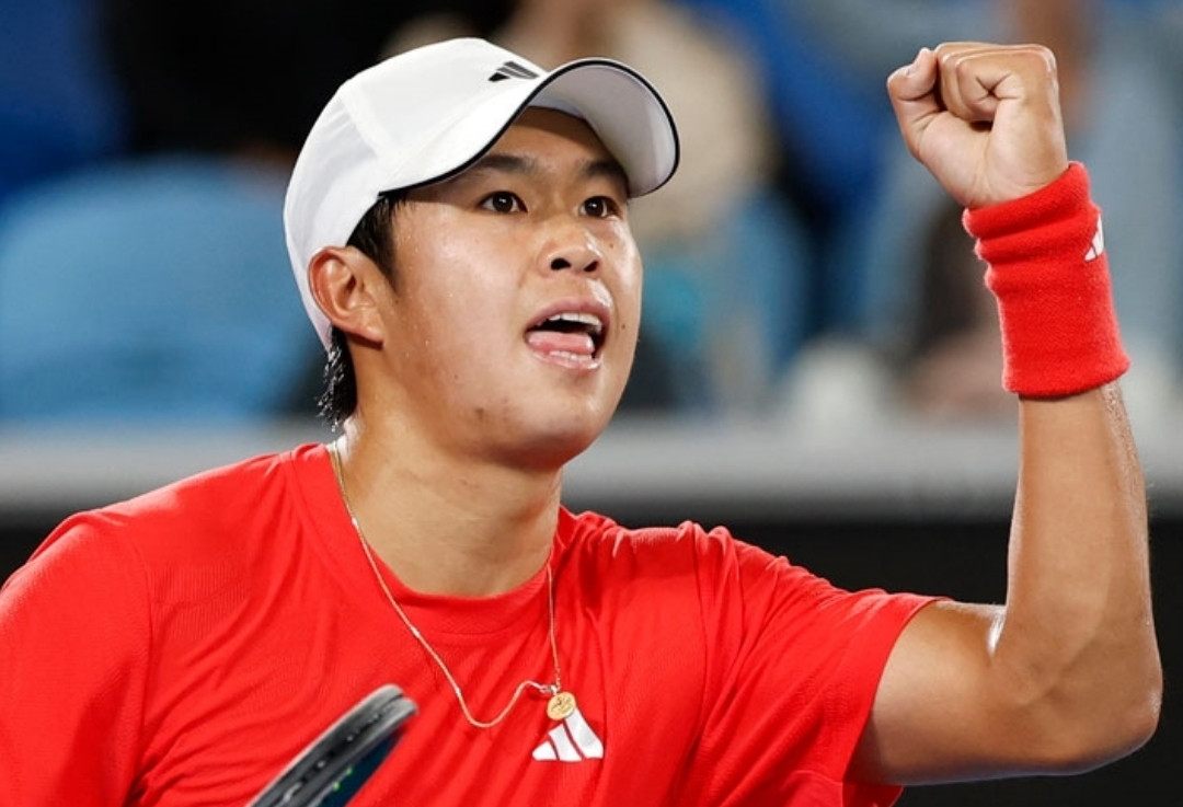 Tay vợt gốc Việt gây sốc khi loại Daniil Medvedev khỏi Australian Open