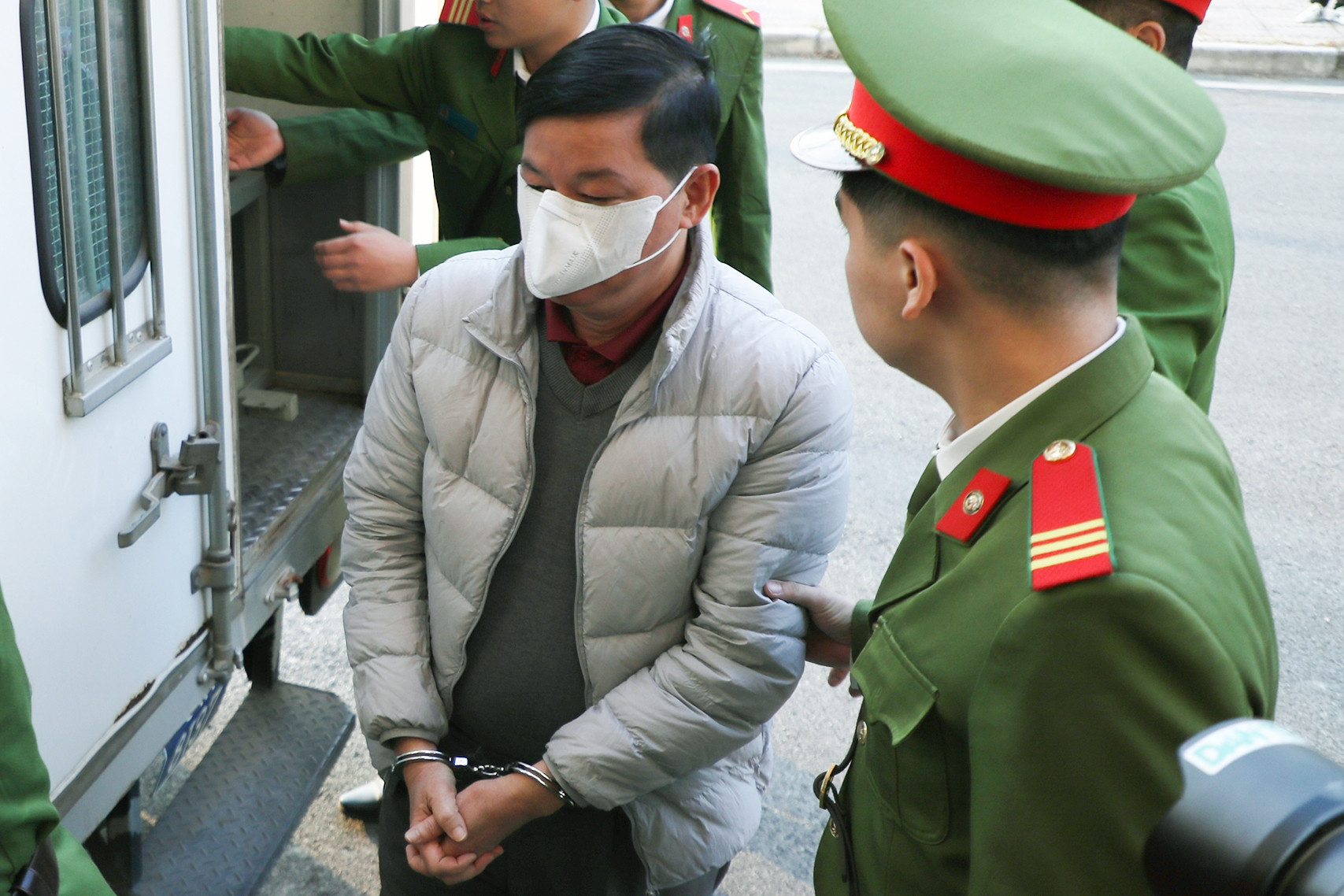 w bi cao 4 37113.jpg