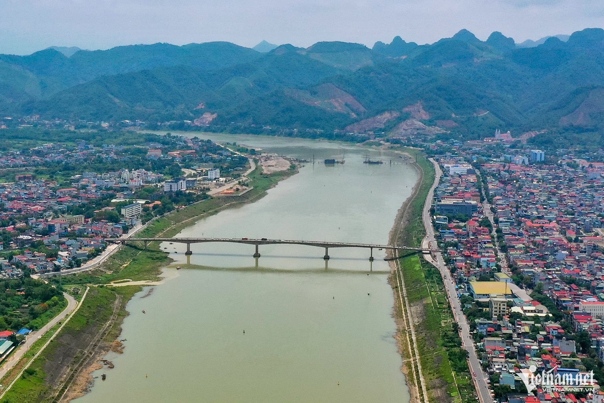 W-thủy điện Hòa Bình 190520 (9).jpg