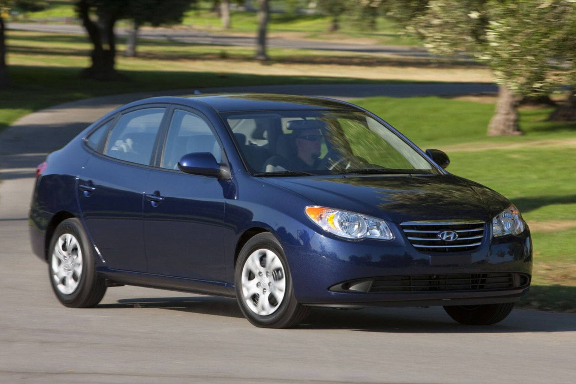 Hyundai Elantra 2010.jpg