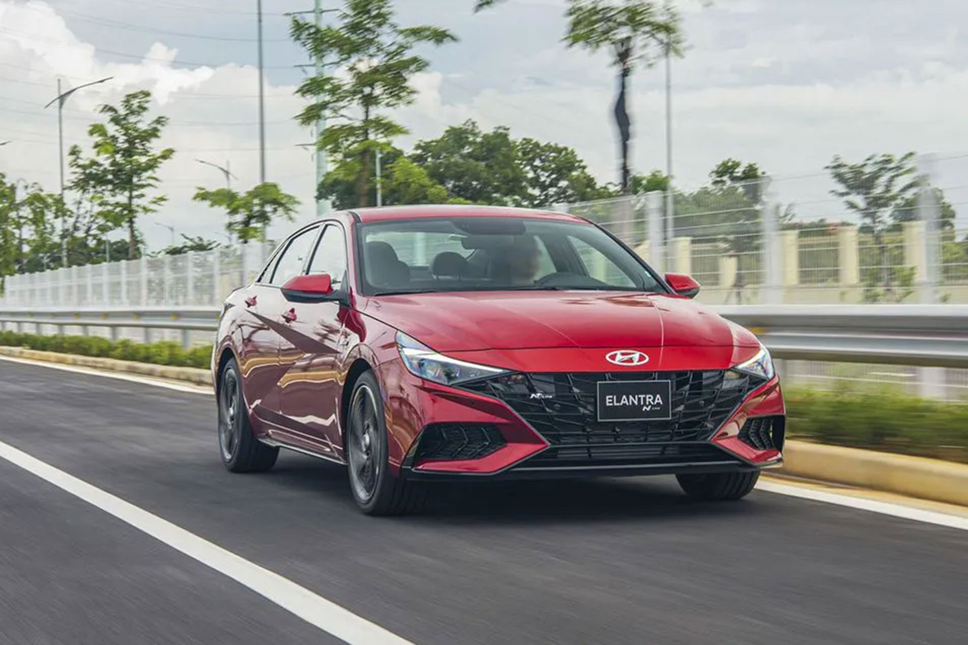 4 đời xe Hyundai Elantra cũ đáng mua nhờ có độ tin cậy cao