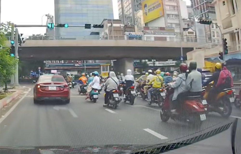 den tin hieu giao thong 1.png