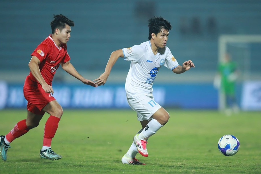 Trực tiếp bóng đá: Giằng co tại Thiên Trường, Hà Nội FC dẫn Đà Nẵng 1-0