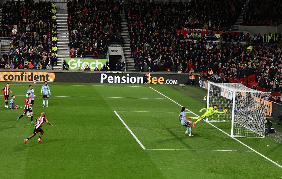 Arsenal ngược dòng đánh bại Brentford Arsenal