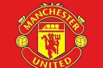 MU tranh Bellingham, Ten Hag bảo vệ Maguire