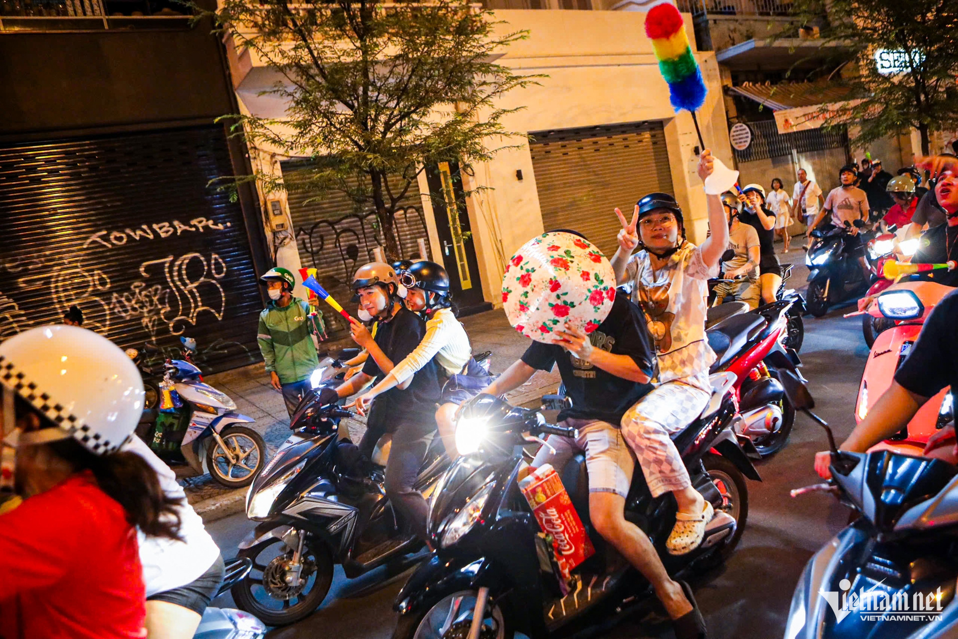 W-bóng đá nguyễn huế 17.jpg