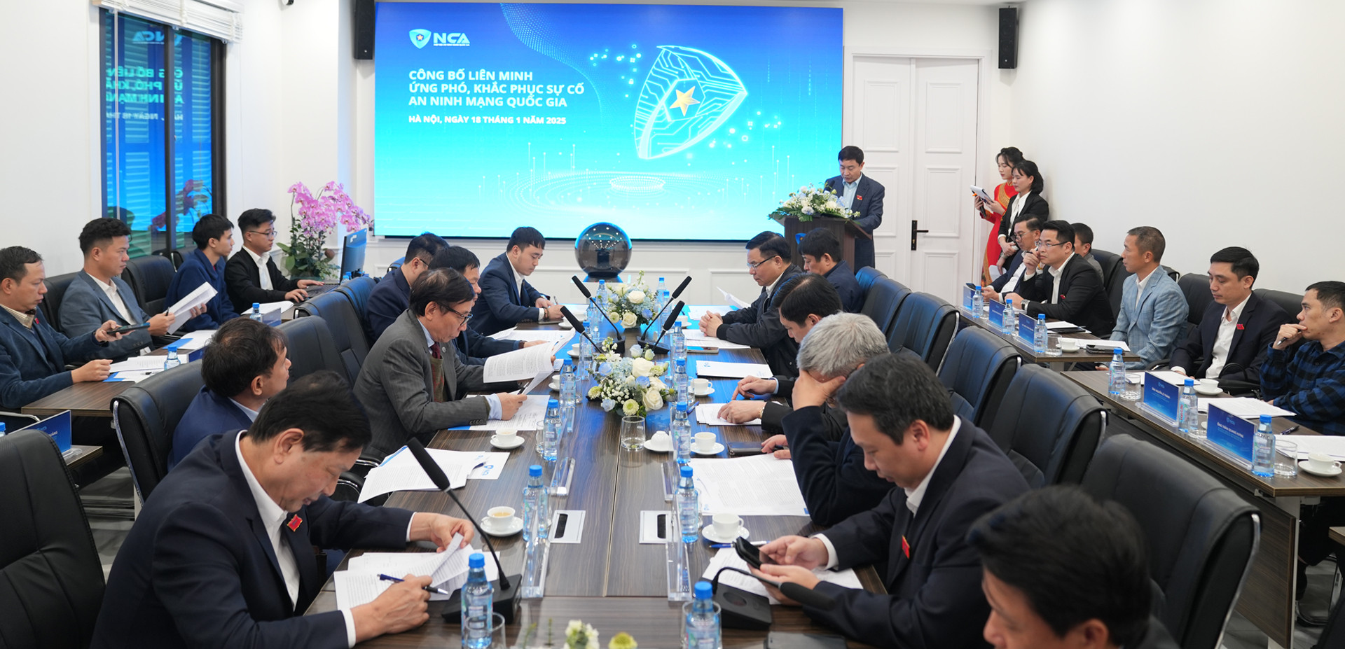 Cong bo Lien minh 1 1.jpg