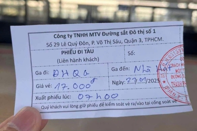 Lý do hành khách phải mua vé giấy ngày đầu metro Bến Thành - Suối Tiên thu phí