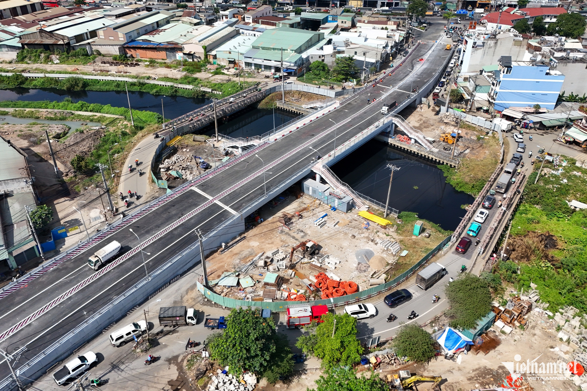 w cau tan ky tan quy tphcm 69135.jpg