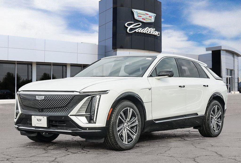 Chủ xe Cadillac “than trời” vì chờ 9 tháng vẫn không có phụ tùng thay thế