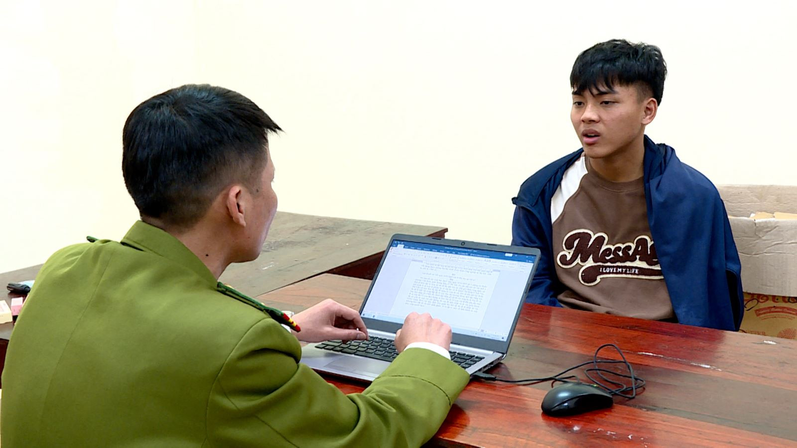 CM ANBN_00_03_25_49_Still009.jpg