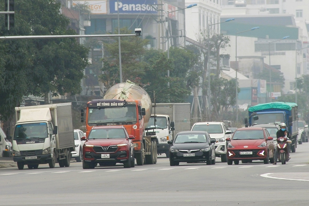 Hơn 600 'mắt thần' giám sát, xử lý vi phạm giao thông ở TP Vinh