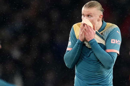 Man City thua thảm PSG ở Cúp C1: Nguy hiểm quá, Pep Guardiola