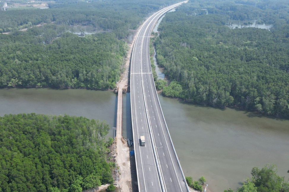 Miễn phí lưu thông 11km trên cao tốc Bến Lức - Long Thành