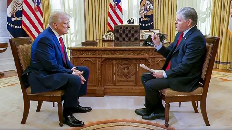 phong van Trump.jpg