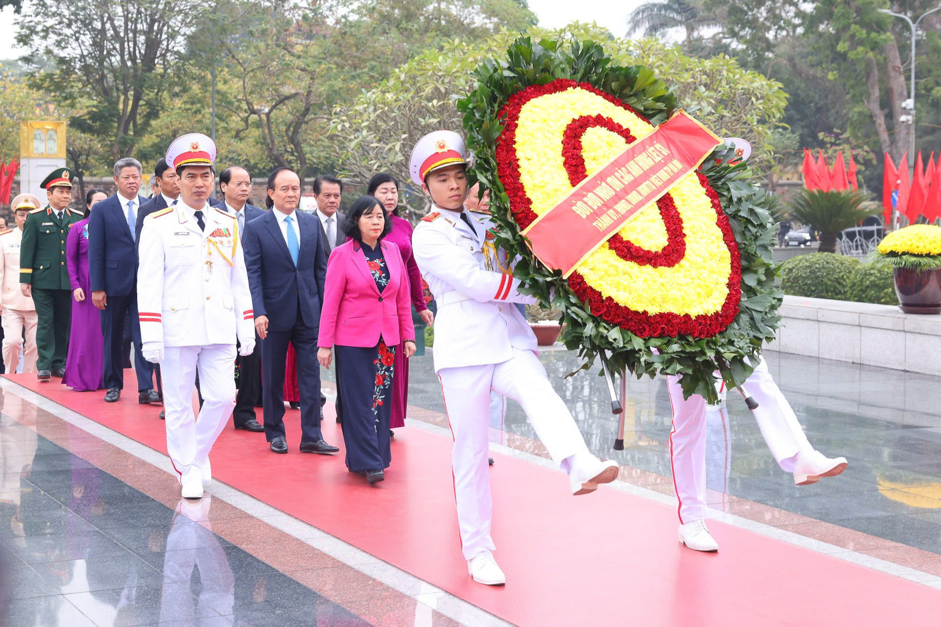 Viếng đài LS 5.jpg