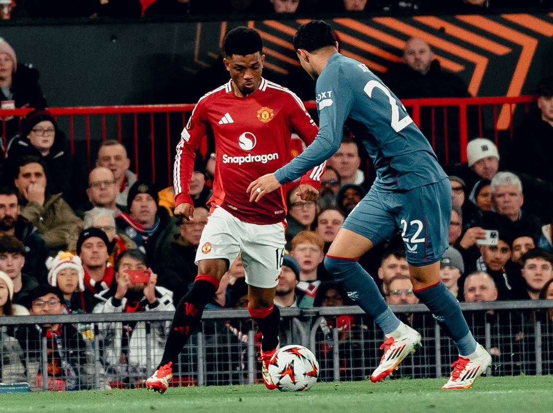 MU thắng nghẹt thở phút bù giờ GiAVeBcW0AAe4NQ.jpg