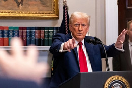 Tổng thống Trump hy vọng không phải tấn công cơ sở hạt nhân của Iran