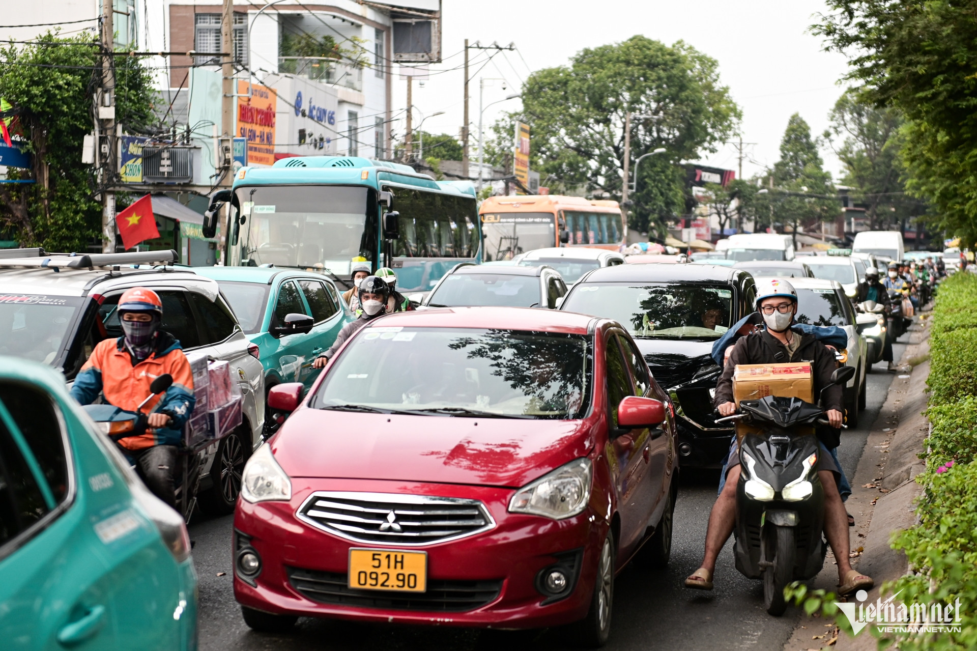 W-giao thông tết   nguyễn huế.jpg