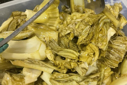 Ăn dưa cải muối có lên nồng độ cồn không?
