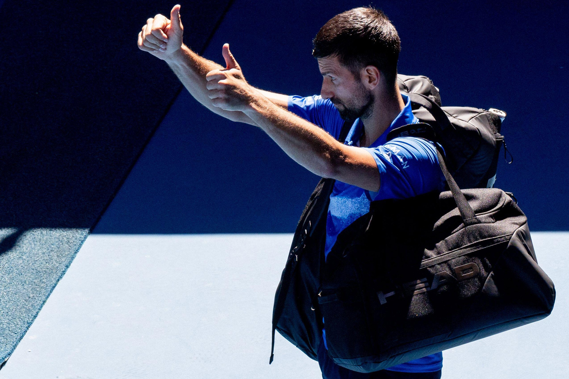 Djokovic bị la ó ở Australian Open: Nỗi đau khôn nguôi