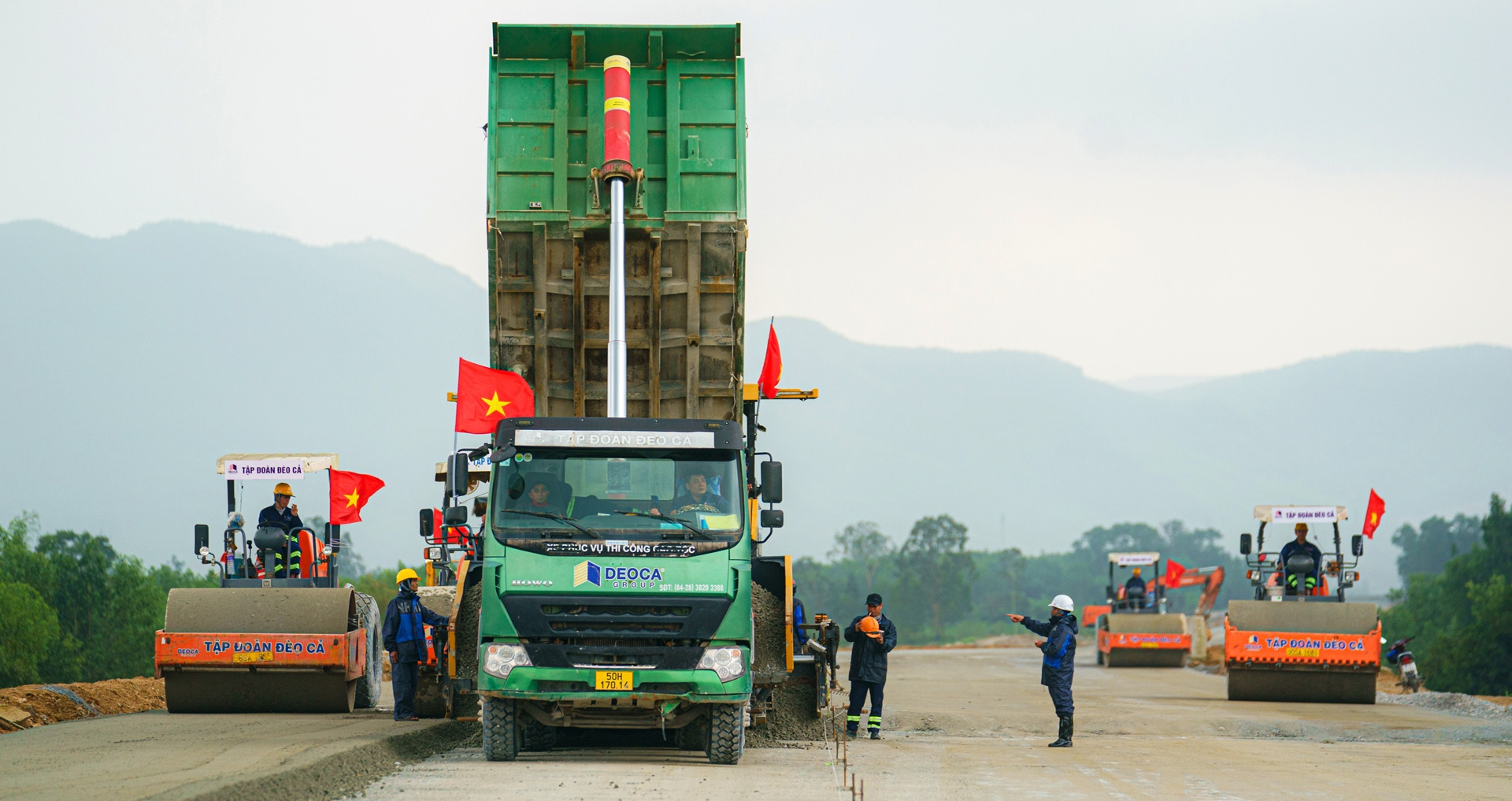 Miệt mài đẩy nhanh tiến độ dự án cao tốc 20.000 tỷ đồng ngày cận Tết