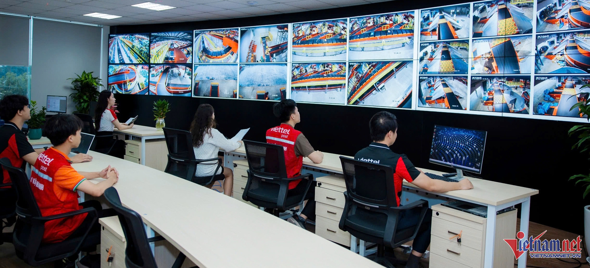 W-buu chinh phuc vu xuyen Tet 2025 1 1.jpg