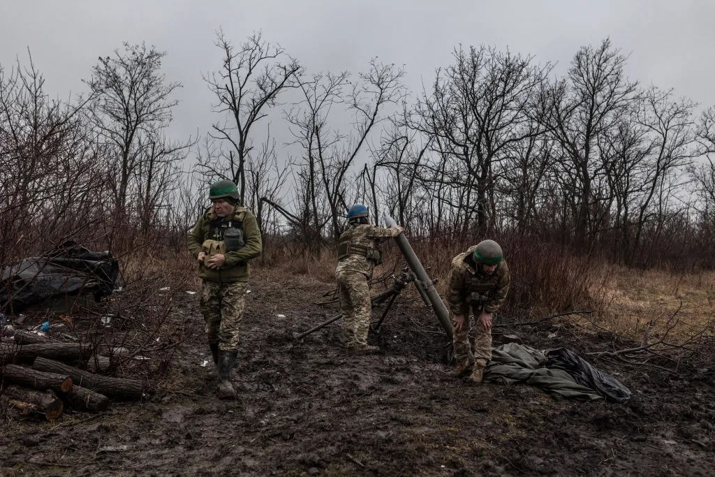 Ông Zelensky lí giải việc huy động quân, Nga nói Ukraine mất 1.200 lính một ngày