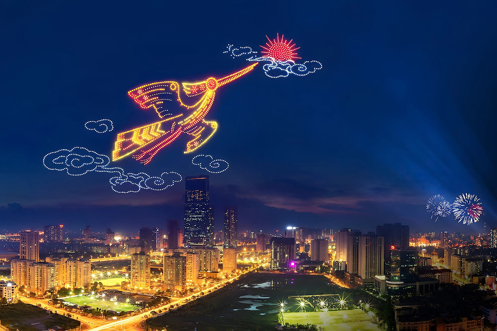 Sau sự cố tổng duyệt, Hà Nội hủy trình diễn drone hỏa thuật trong chương trình nghệ thuật đêm giao thừa