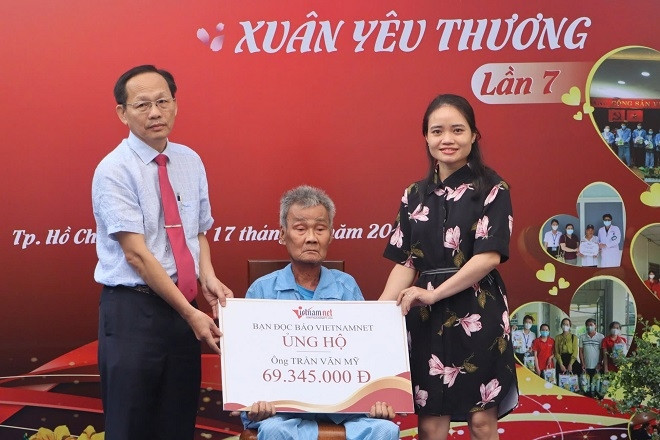 Người đàn ông vượt 200km giúp đỡ viện phí cho ông Trần Văn Mỹ