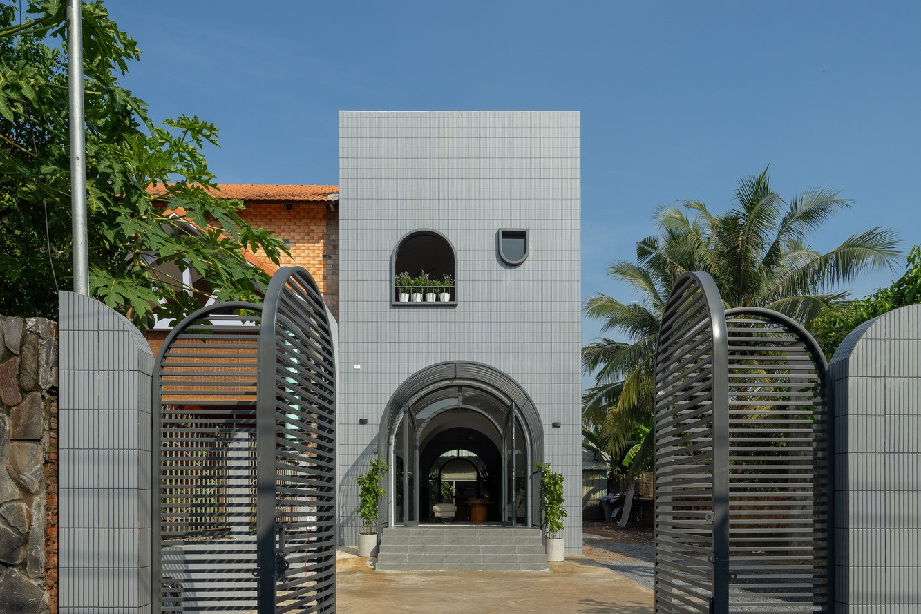 Ấn tượng với nhà 2 tầng cho vợ chồng trẻ, chi phí 1,3 tỷ đồng